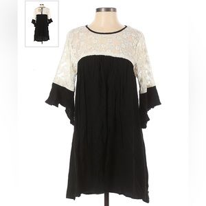 Umgee Size S Casual Tunic Dress Black White/Ivory Lace Upper